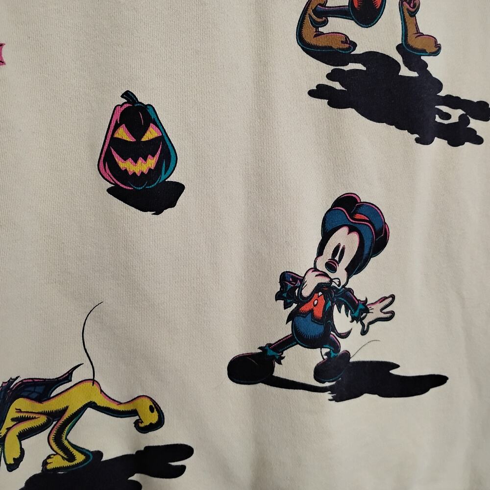 Disney Halloween Graphic Sweatshirt Size Large Crewneck Pale Yellow - Picture 7 of 11